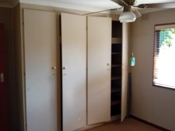 3 Bedroom Townhouse For Sale in Bedford Gardens