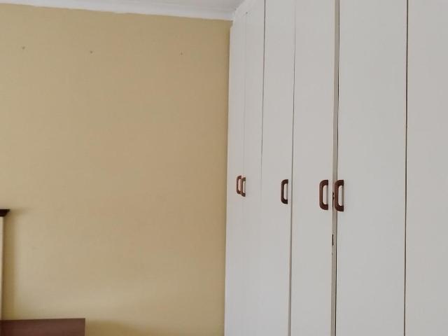 3 Bedroom Townhouse For Sale in Bisley