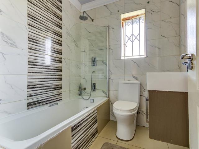 3 Bedroom Townhouse For Sale in Birch Acres