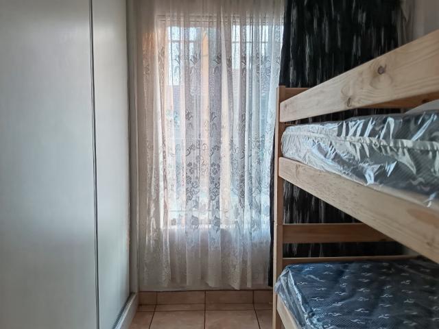 3 Bedroom Townhouse For Sale in Birchleigh