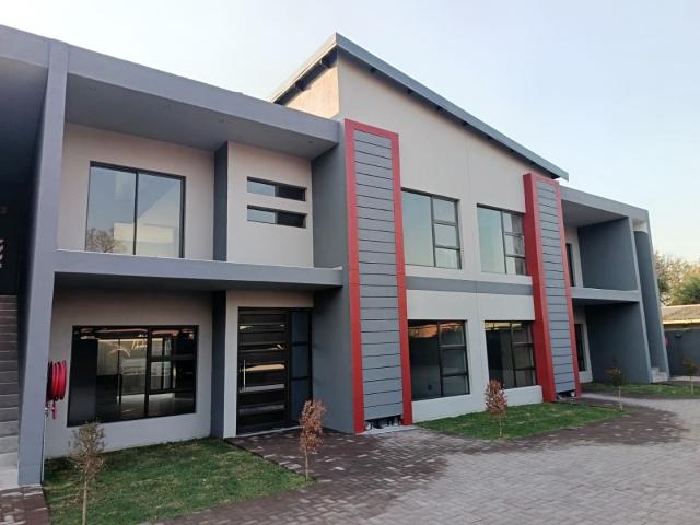 3 Bedroom Townhouse For Sale in Bo dorp