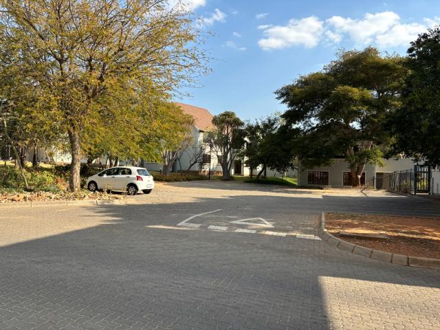 3 Bedroom Townhouse For Sale in Boardwalk
