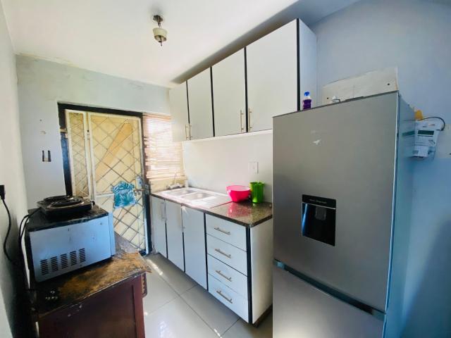 3 Bedroom Townhouse For Sale in Bonela
