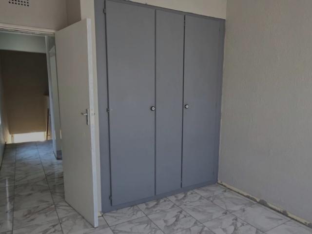3 Bedroom Townhouse For Sale in Brackendowns
