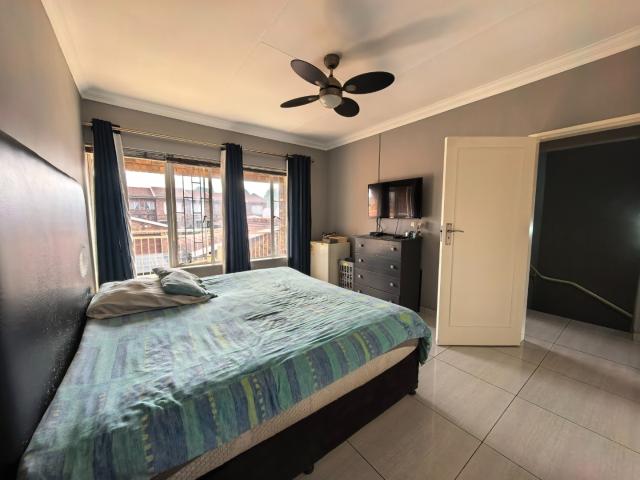 3 Bedroom Townhouse For Sale in Brackenhurst