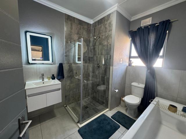 3 Bedroom Townhouse For Sale in Brentwood Park