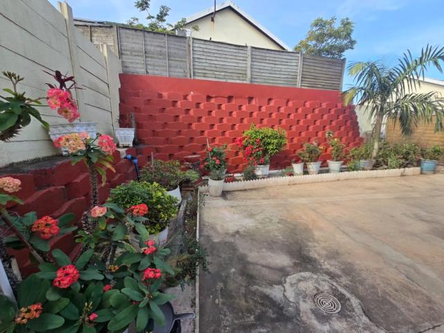 3 Bedroom Townhouse For Sale in Broadlands