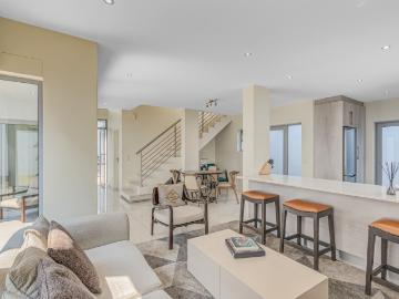 3 Bedroom Townhouse For Sale in Bryanston