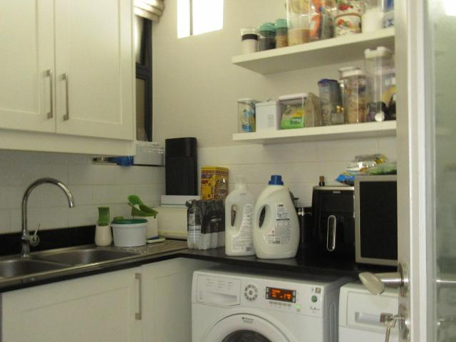 3 Bedroom Townhouse For Sale in Bryanston