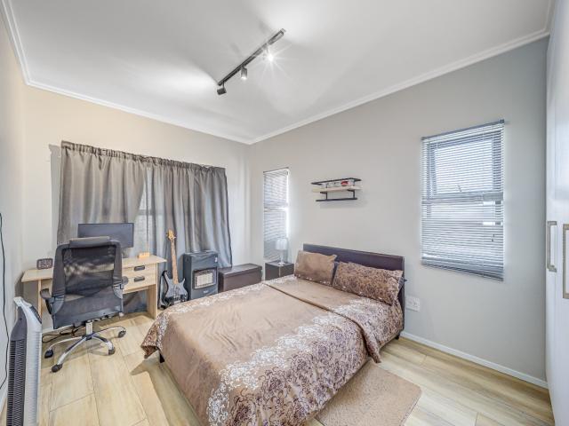 3 Bedroom Townhouse For Sale in Bryanston