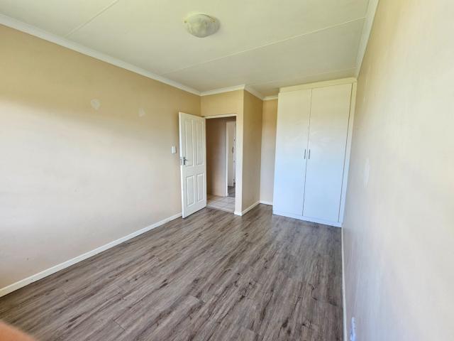 3 Bedroom Townhouse For Sale in Cambridge West