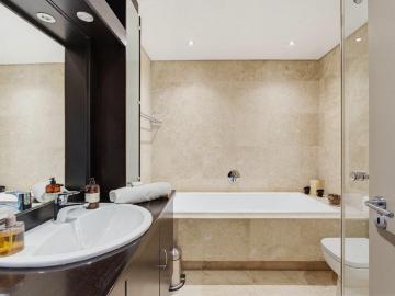 3 Bedroom Townhouse For Sale in Camps Bay