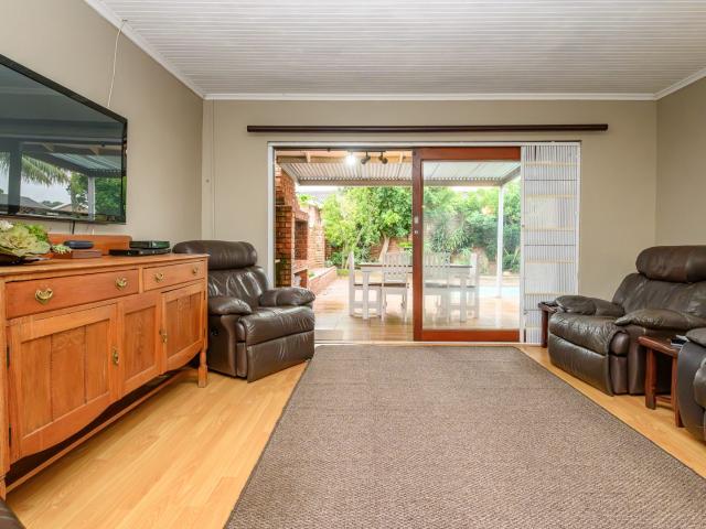 3 Bedroom Townhouse For Sale in Charlo