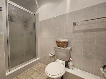 3 Bedroom Townhouse For Sale in Chase Valley