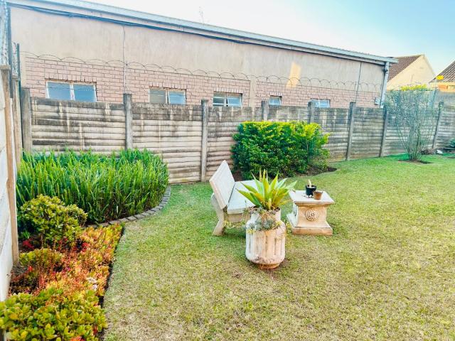 3 Bedroom Townhouse For Sale in Cleland