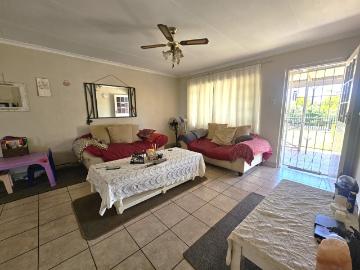 3 Bedroom Townhouse For Sale in Cleland