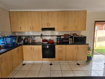 3 Bedroom Townhouse For Sale in Cleland