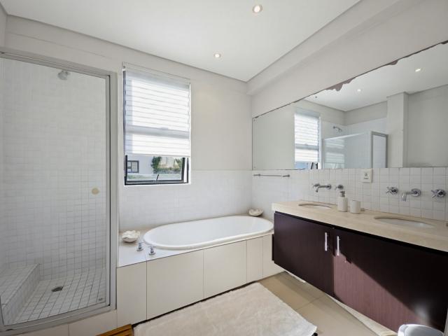 3 Bedroom Townhouse For Sale in Dunkirk Estate