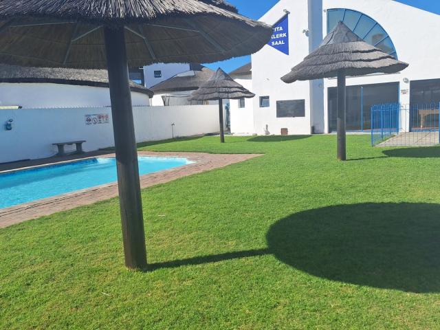 3 Bedroom Townhouse For Sale in Dwarskersbos