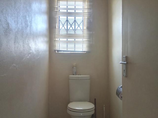 3 Bedroom Townhouse For Sale in Dawn Park