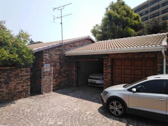 3 Bedroom Townhouse For Sale in Denlee