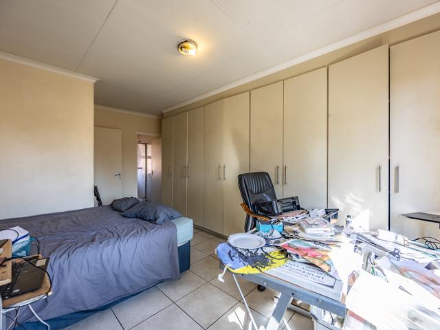 3 Bedroom Townhouse For Sale in Die Wilgers