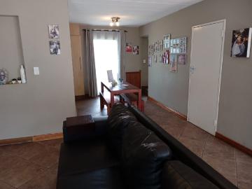 3 Bedroom Townhouse For Sale in Eden Glen