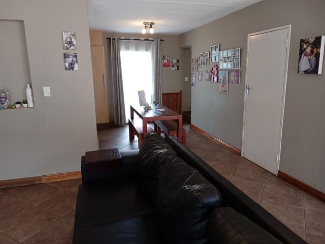 3 Bedroom Townhouse For Sale in Eden Glen