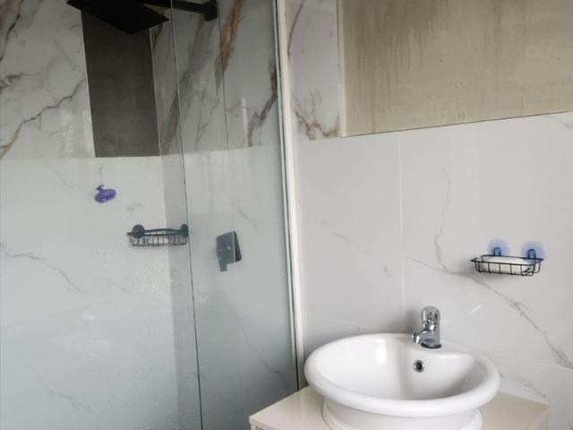 3 Bedroom Townhouse For Sale in Edleen