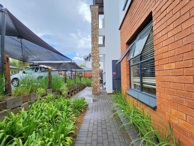 3 Bedroom Townhouse For Sale in Equestria