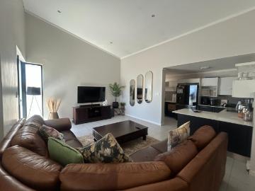 3 Bedroom Townhouse For Sale in Equestria