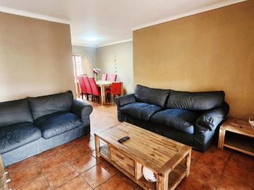 3 Bedroom Townhouse For Sale in Equestria