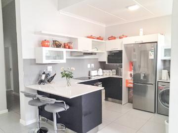 3 Bedroom Townhouse For Sale in Equestria