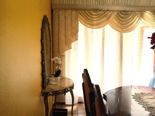 3 Bedroom Townhouse For Sale in Equestria