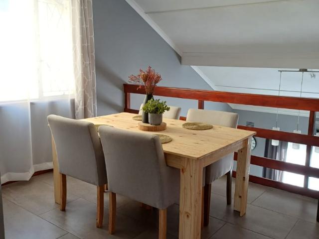 3 Bedroom Townhouse For Sale in Escombe