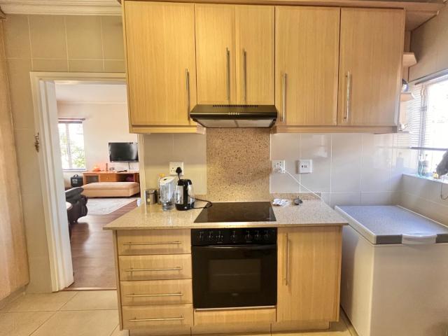 3 Bedroom Townhouse For Sale in Essenwood