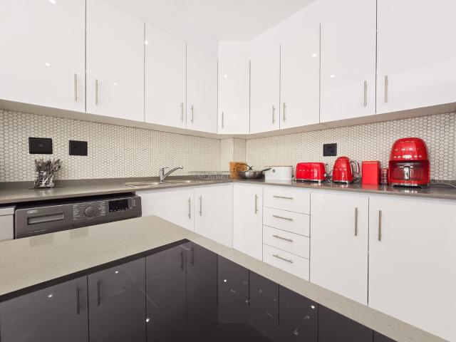 3 Bedroom Townhouse For Sale in Essenwood