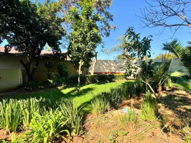 3 Bedroom Townhouse For Sale in Faerie Glen