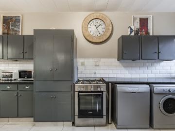 3 Bedroom Townhouse For Sale in Faerie Glen