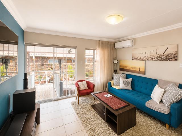 3 Bedroom Townhouse For Sale in Faerie Glen