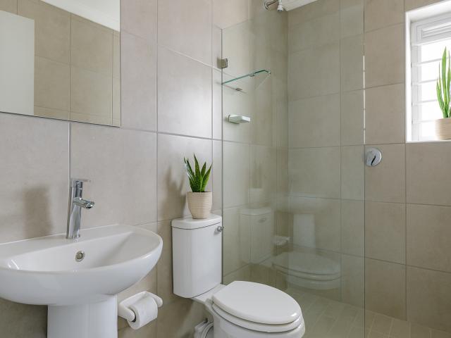 3 Bedroom Townhouse For Sale in Fairview