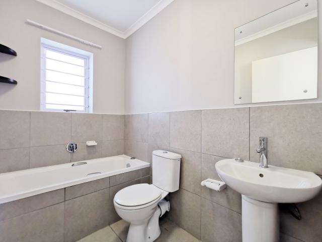 3 Bedroom Townhouse For Sale in Fairview