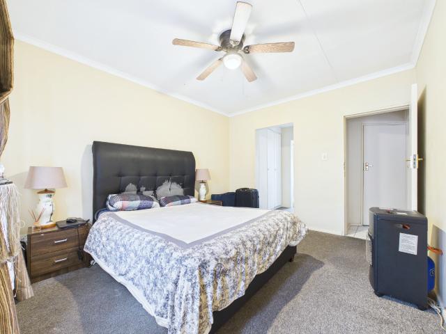 3 Bedroom Townhouse For Sale in Ferndale