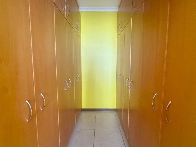 3 Bedroom Townhouse For Sale in Flamwood
