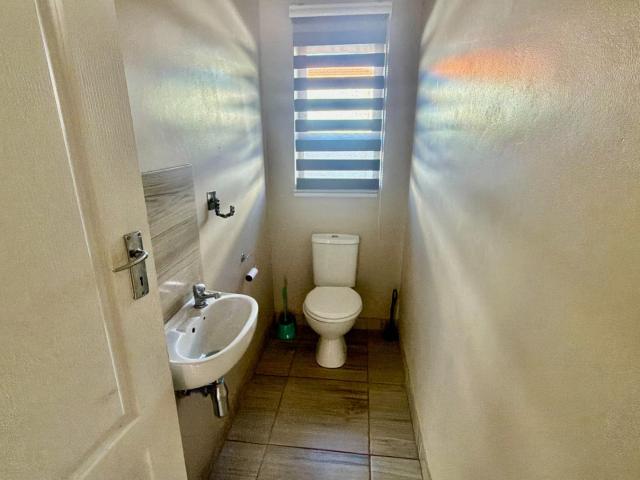 3 Bedroom Townhouse For Sale in Flamwood