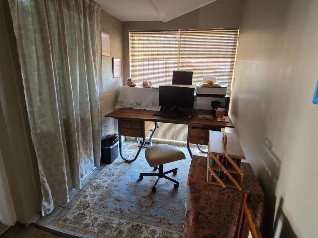 3 Bedroom Townhouse For Sale in Fleurdal