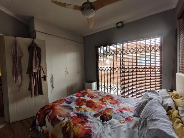 3 Bedroom Townhouse For Sale in Florentia