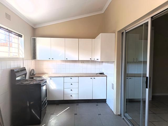 3 Bedroom Townhouse For Sale in Germiston North
