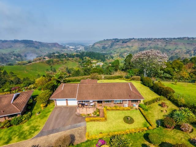 3 Bedroom Townhouse For Sale in Gillitts