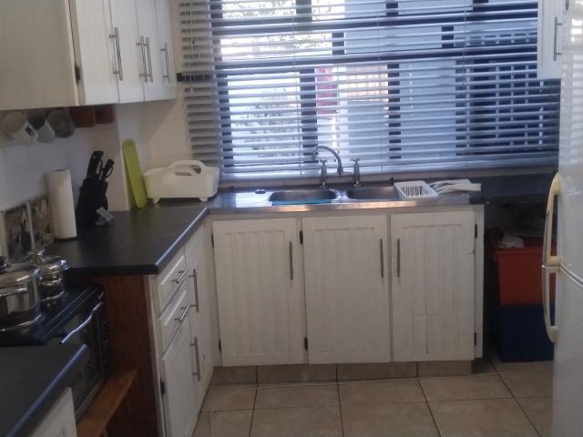 3 Bedroom Townhouse For Sale in Glenwood
